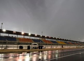 Sirkuit-Losail-Qatar-hujan-1